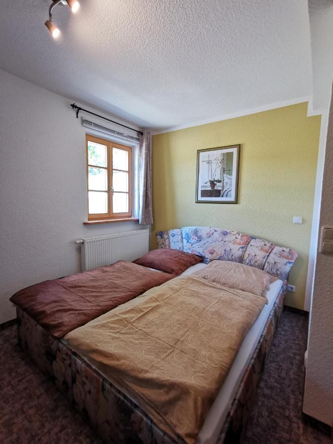 Ferienwohnung "Am Saalehaken" Gossitz Zewnętrze zdjęcie