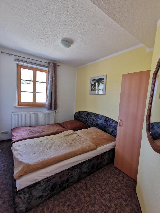 Ferienwohnung "Am Saalehaken" Gossitz Zewnętrze zdjęcie